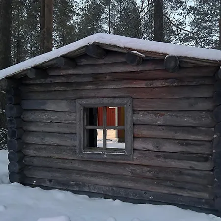 Kaamos Old House Autti