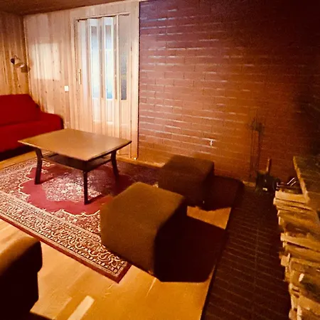 Dom wakacyjny Kaamos Old House