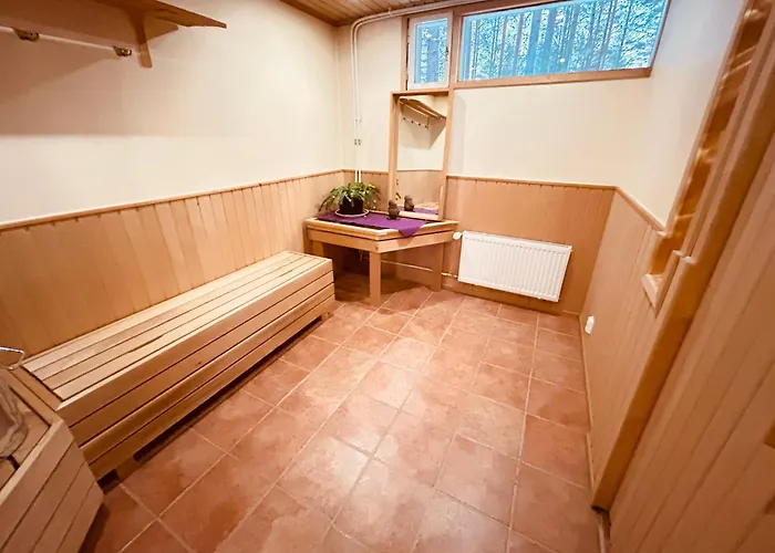 펜션 Kaamos Old House