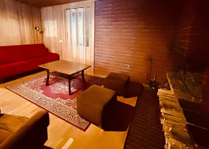 펜션 Kaamos Old House